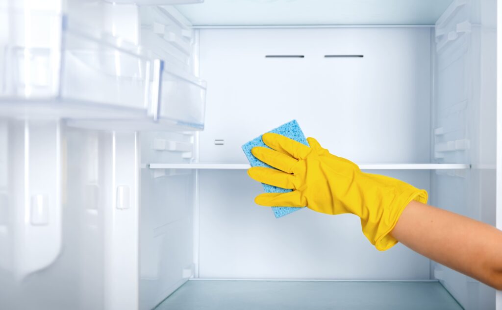 How to Clean a Refrigerator From Top to Bottom