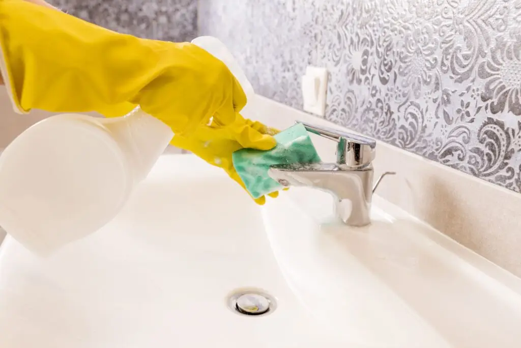 Best Way to Remove Toothpaste Stains From Bathrooms